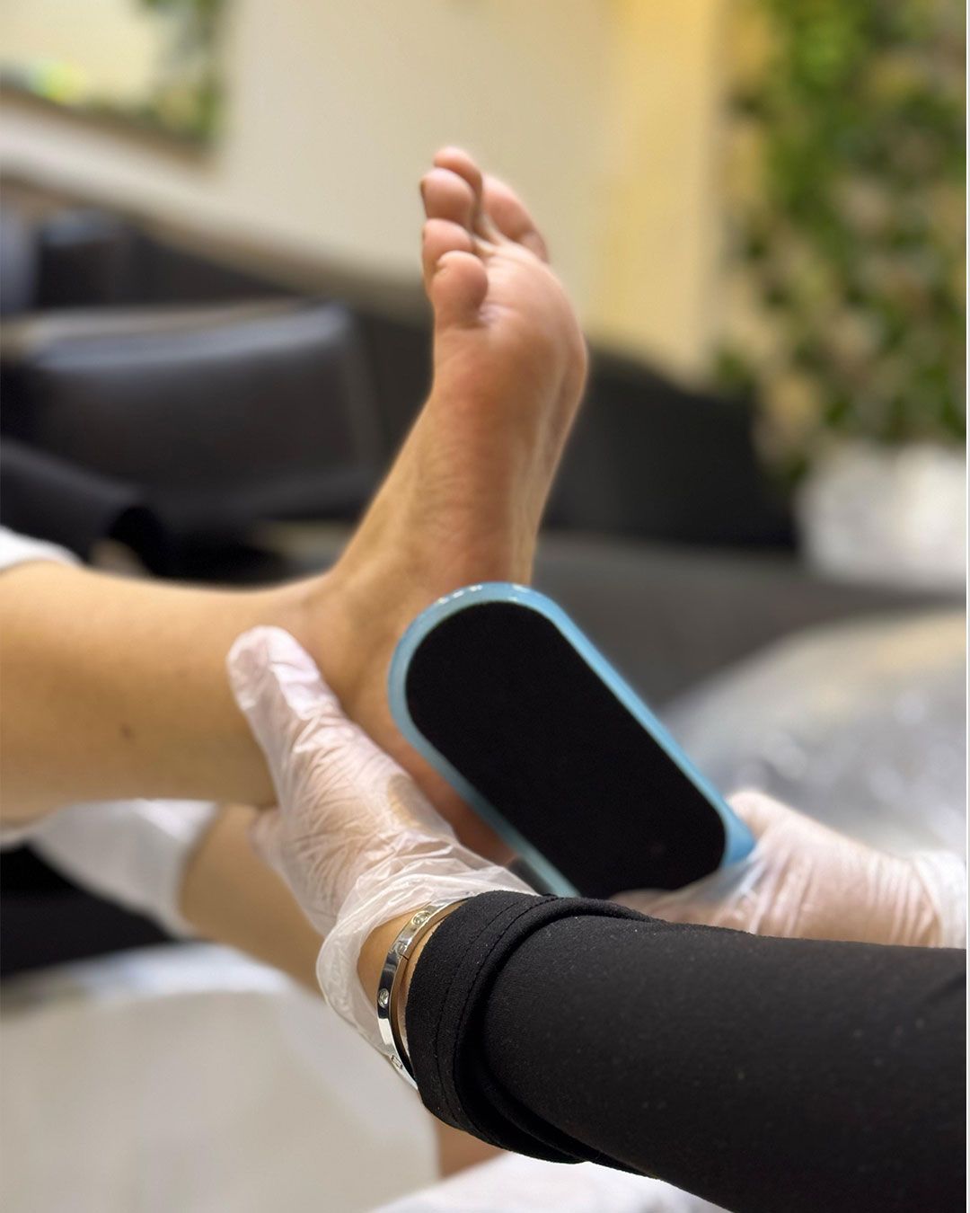 Exfoliación Profunda e Hidratación Intensiva Pies Bogotá - Pisadas Sanas Spa
